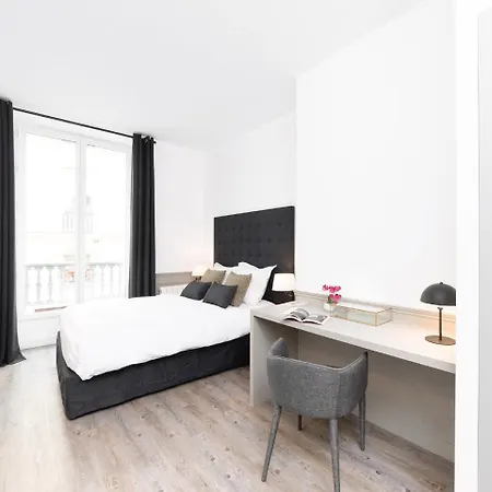 Livinparis - Luxury 4 Bedrooms Opera I Paris