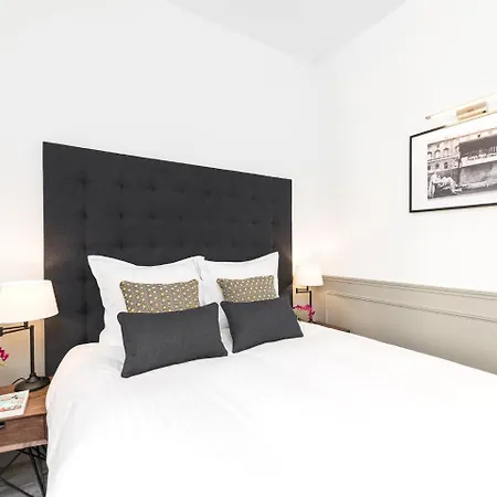 Livinparis - Luxury 4 Bedrooms Opera I Paris