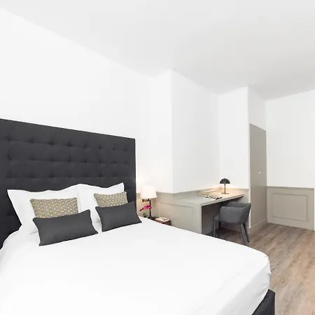 Livinparis - Luxury 4 Bedrooms Opera I Paris